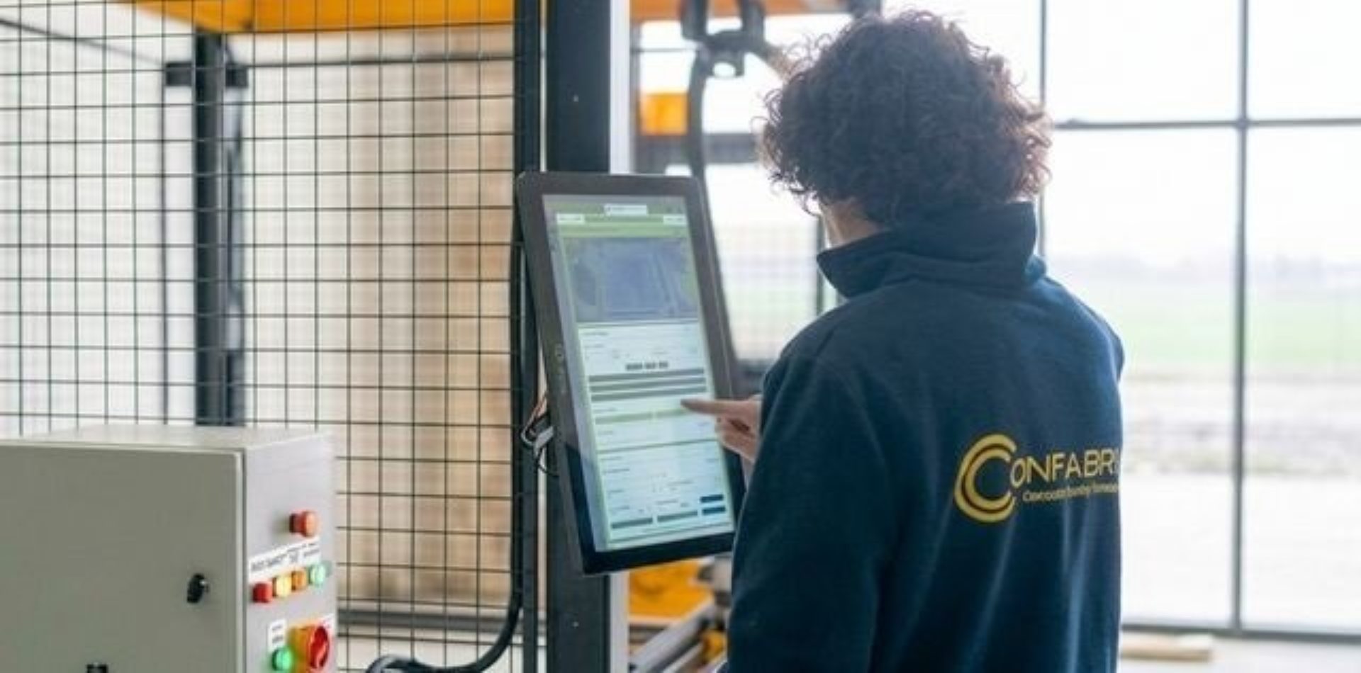 Saha montajı, eğitim ve uzaktan izleme